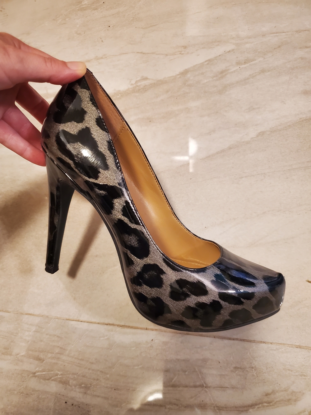 Jessica Simpson Black and Gray Leopard Patent Pointed-Toe Pump